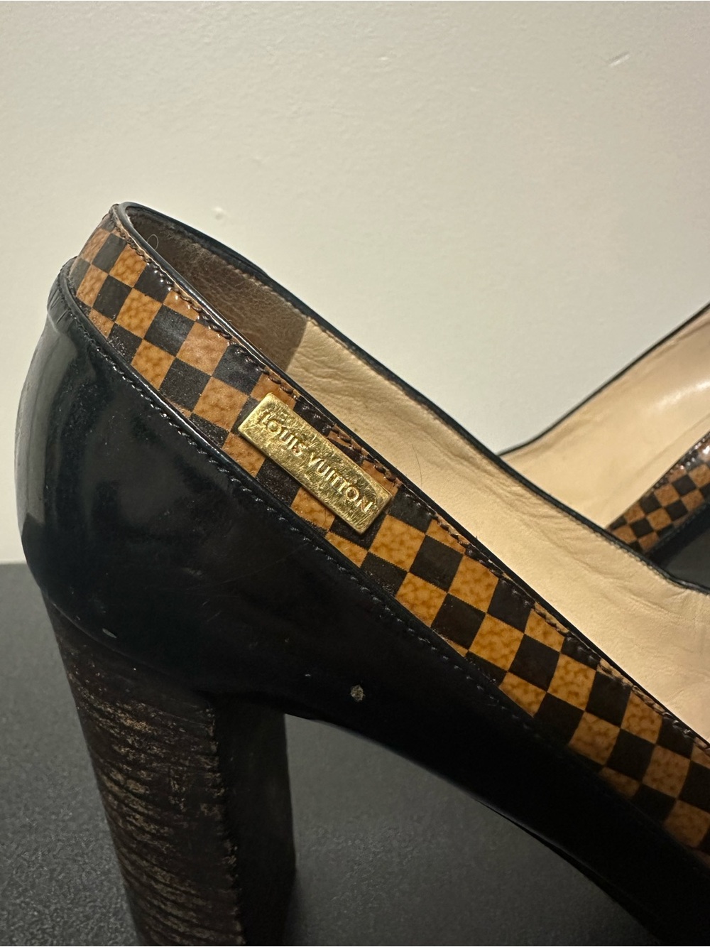 Louis Vuitton Patent Damier Pumps Checkered Logo Heels Size 38.5 8.5 Leather - Picture 5 of 14